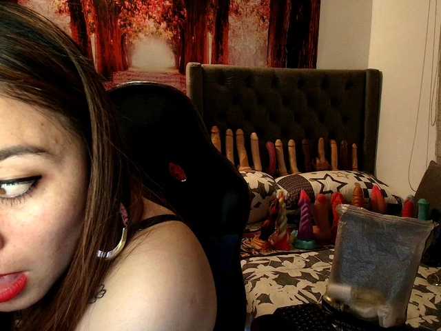 sofia23dirty live cam on BongaCams