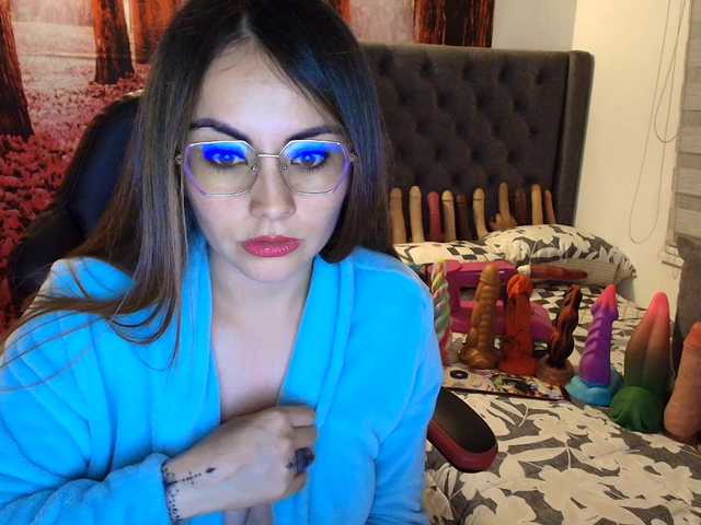 sofia23dirty's BongaCams show and profile