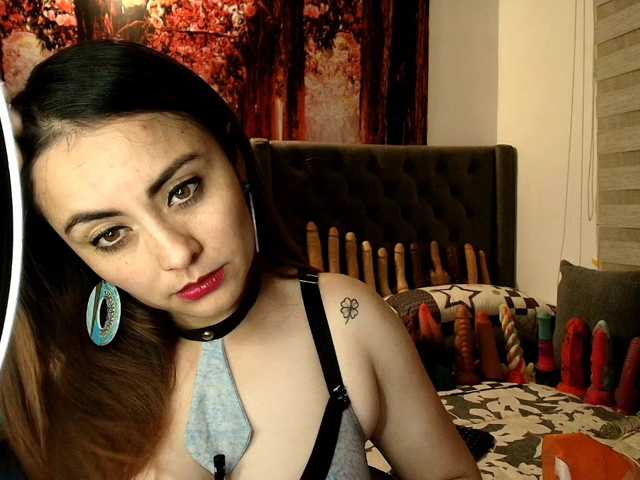 sofia23dirty live cam on BongaCams