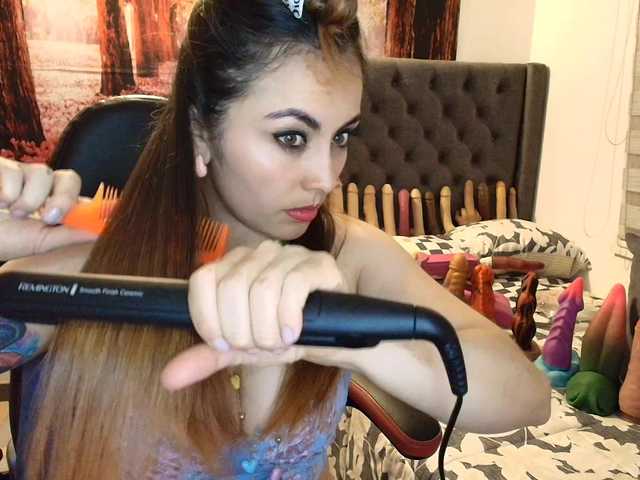 sofia23dirty's BongaCams show and profile