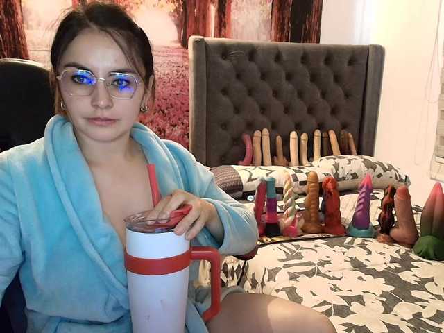 sofia23dirty Live Cam on BongaCams