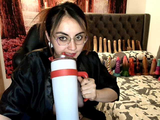 sofia23dirty, en vivo ahora en BongaCams