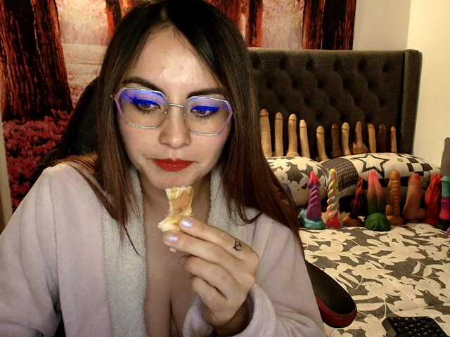 sofia23dirty, live now on BongaCams