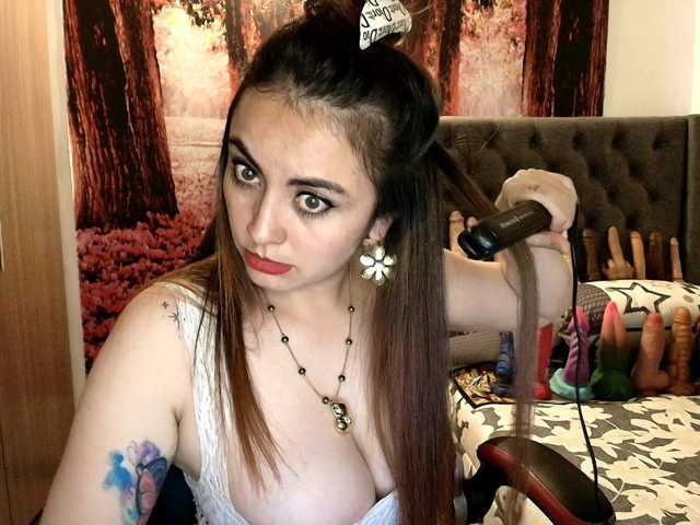 sofia23dirty, en vivo ahora en BongaCams