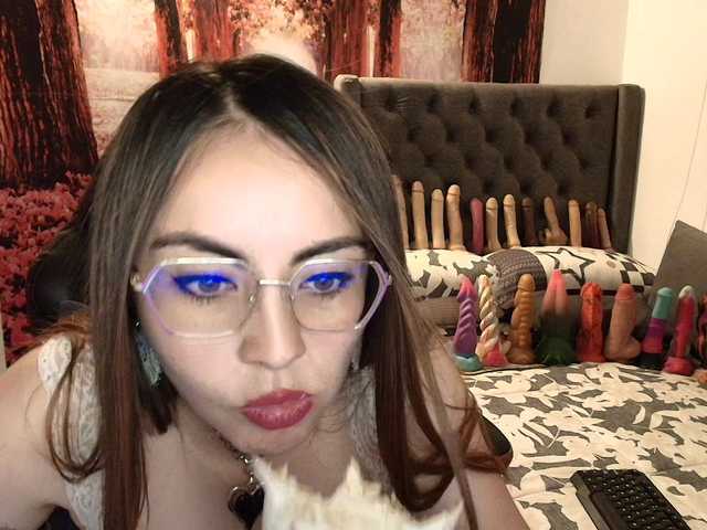 sofia23dirty live cam on BongaCams