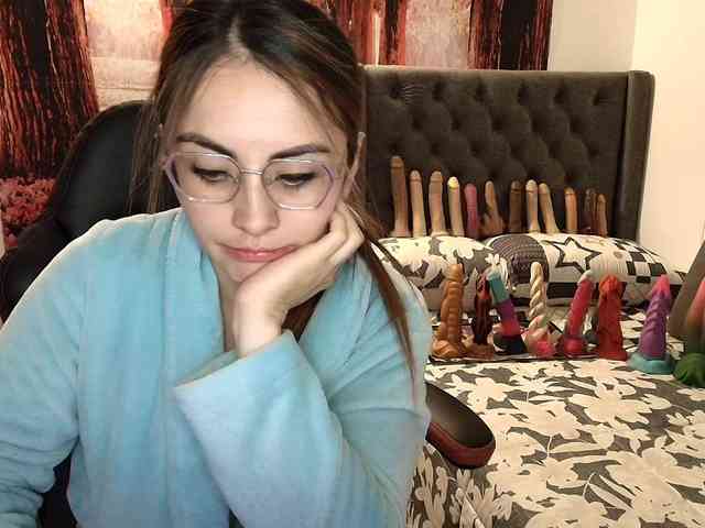 sofia23dirty's live room