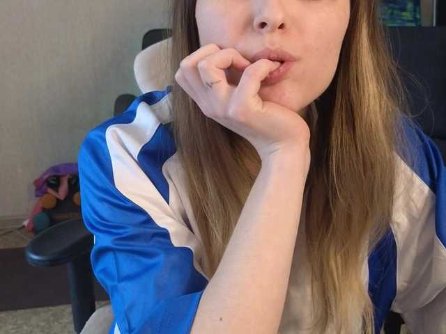 mali-'s BongaCams show and profile