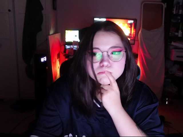 Furiyssh, 19 y/o - Live Cam on BongaCams