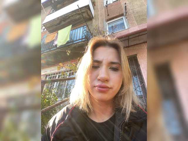alizii live cam on BongaCams