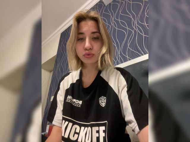 alizii, en directo ahora en BongaCams