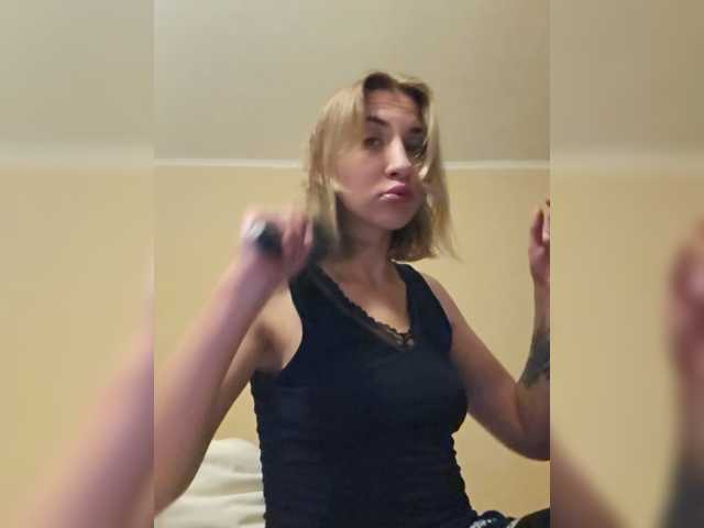 alizii live cam on BongaCams
