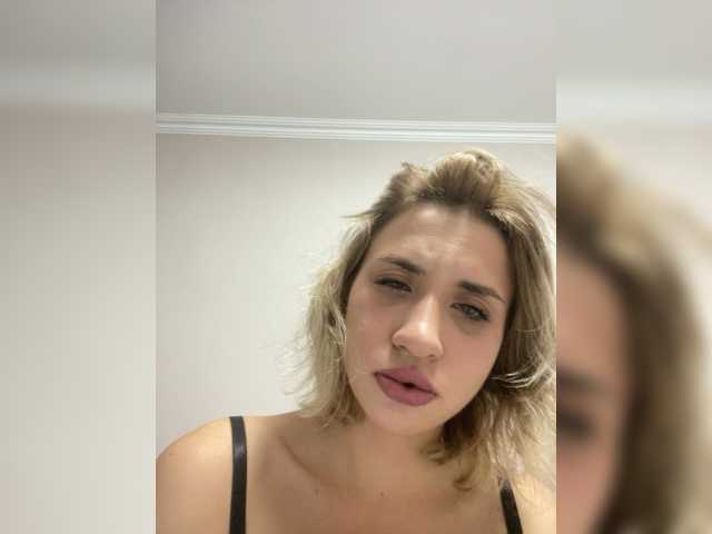 alizii, en directo ahora en BongaCams