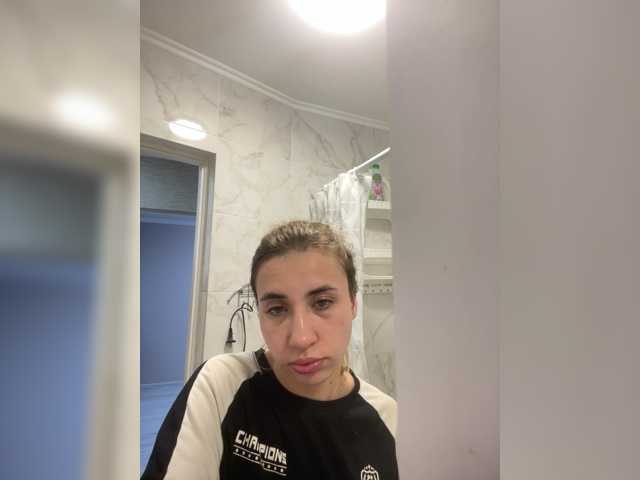 alizii live cam on BongaCams