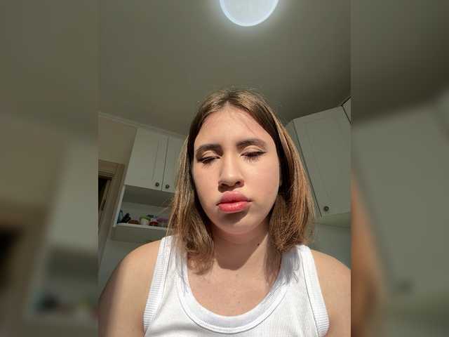 alizii's BongaCams show and profile