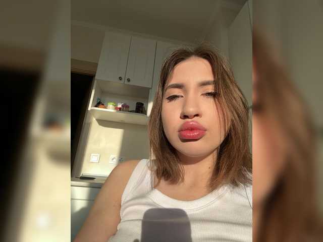 alizii's BongaCams profile