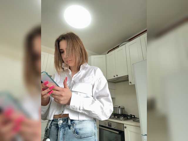 alizii's BongaCams show and profile