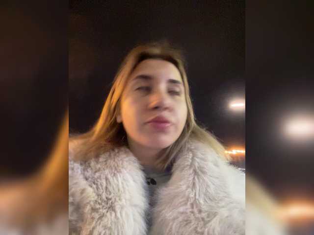 alizii, en directo ahora en BongaCams