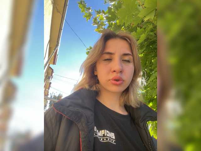 alizii live cam on BongaCams