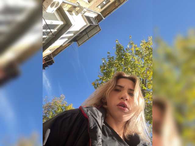 alizii live cam on BongaCams