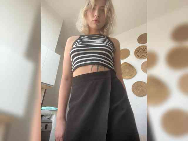 alizii Live Webcam on BongaCams