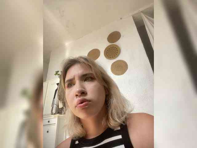 alizii Live Webcam on BongaCams