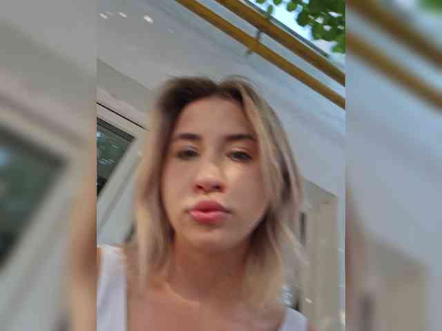 alizii Live Webcam on BongaCams