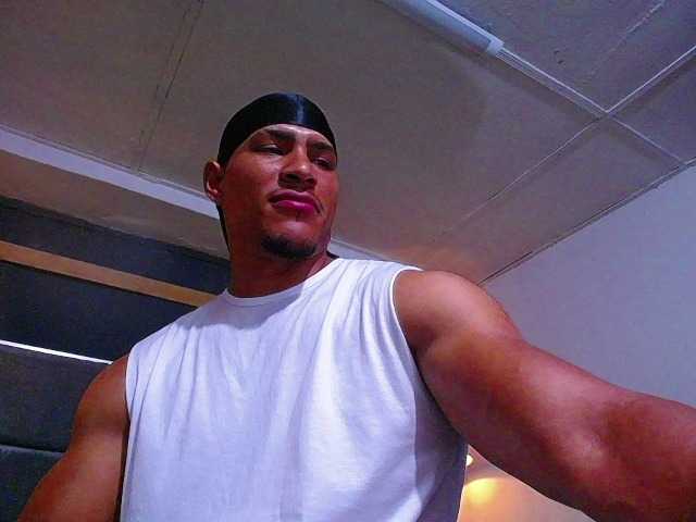 teddyfit19cm live webcam show