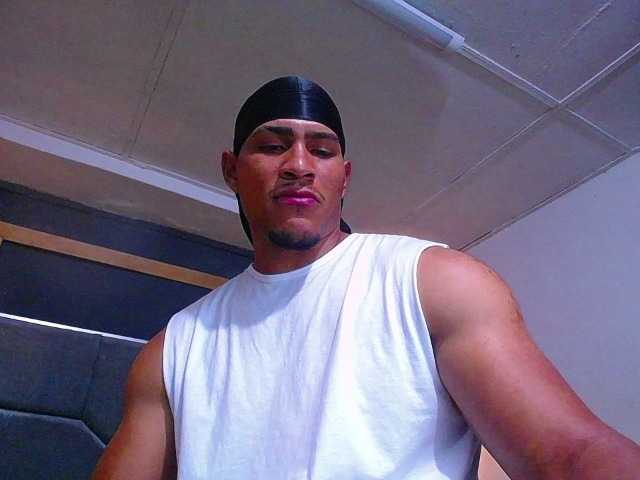 teddyfit19cm live webcam show