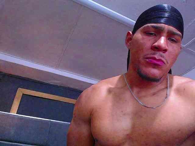 teddyfit19cm Sex Cam Show