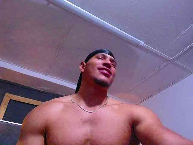 teddyfit19cm Sex Cam Show