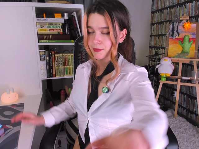 icefroq live cam on BongaCams