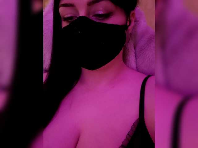 YennSI live cam on BongaCams