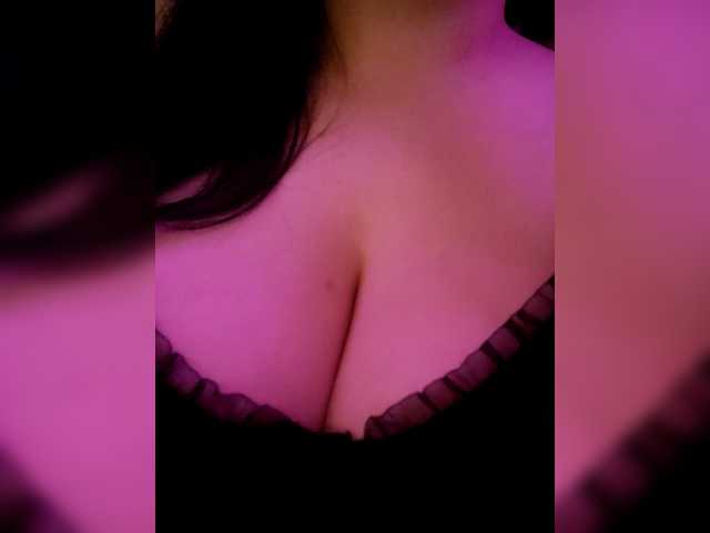 YennSI live cam on BongaCams