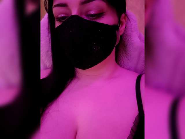 YennSI live cam on BongaCams
