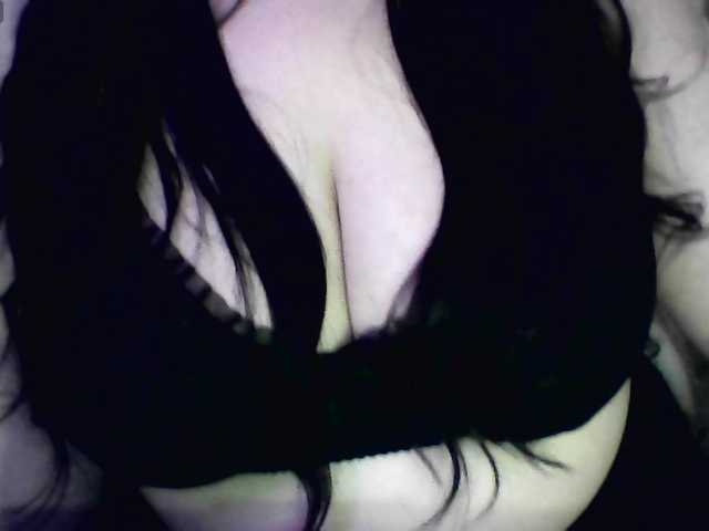 IIVII live webcam show