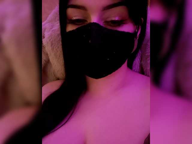 YennSI live cam on BongaCams