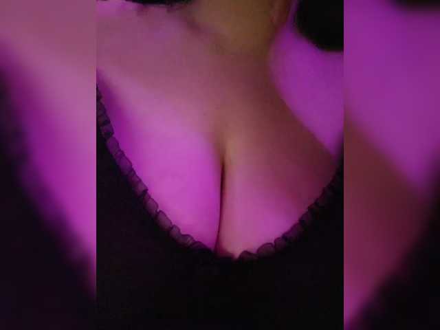 YennSI live cam on BongaCams