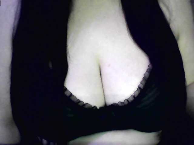 IIVII live webcam show
