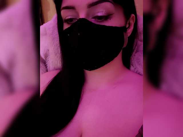 YennSI live cam on BongaCams