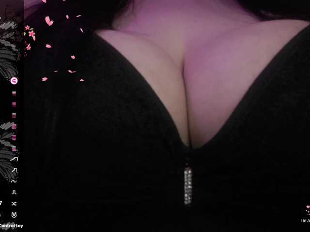 YennSI live cam on BongaCams