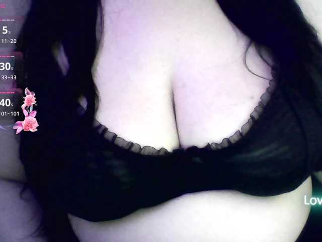 IIVII live webcam show
