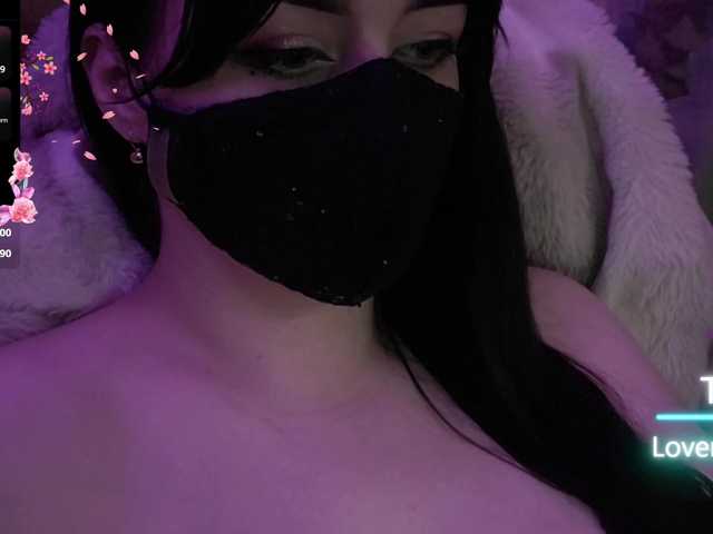 YennSI live cam on BongaCams