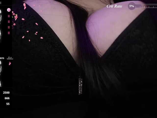 YennSI, en vivo ahora en BongaCams