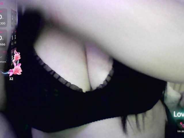 IIVII live webcam show