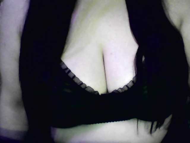 IIVII live webcam show