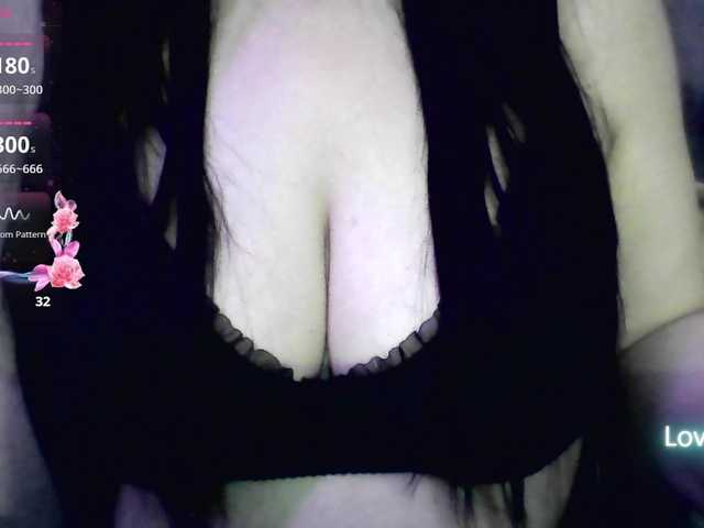 IIVII live webcam show