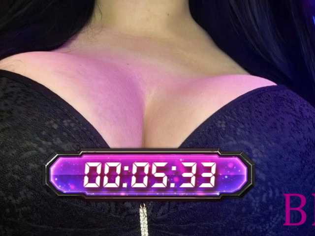 IIVII live webcam show