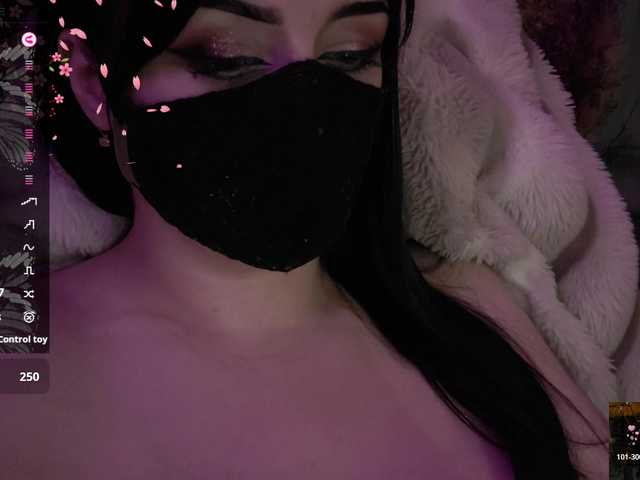 YennSI live cam on BongaCams