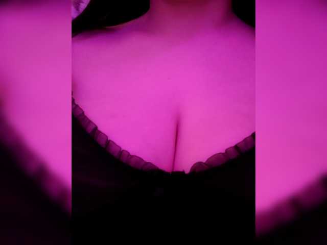 YennSI live cam on BongaCams