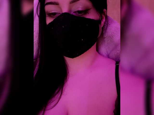 YennSI live cam on BongaCams